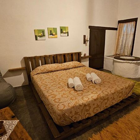 Guest House Panorama 베라트 외부 사진