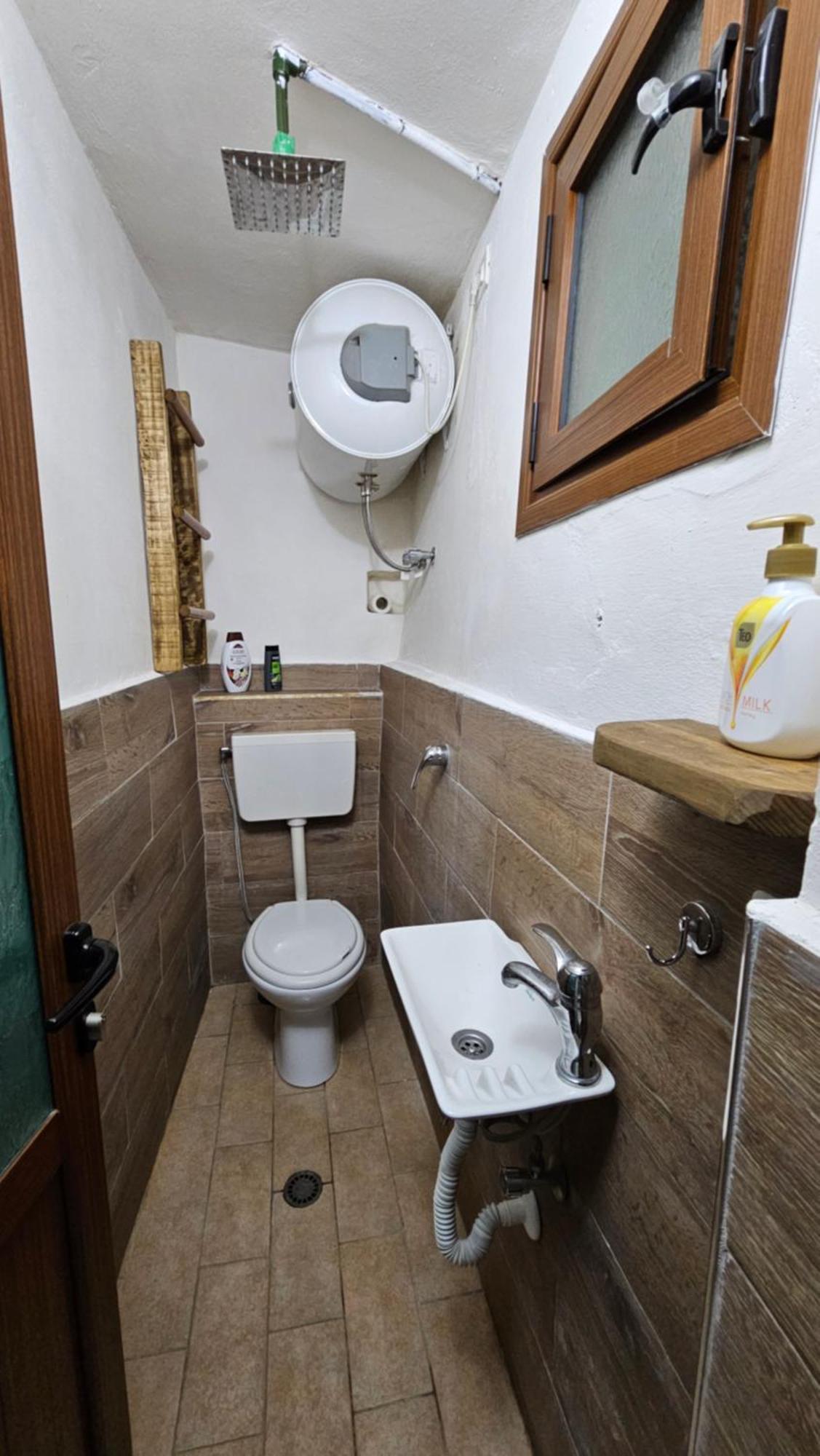 Guest House Panorama 베라트 외부 사진