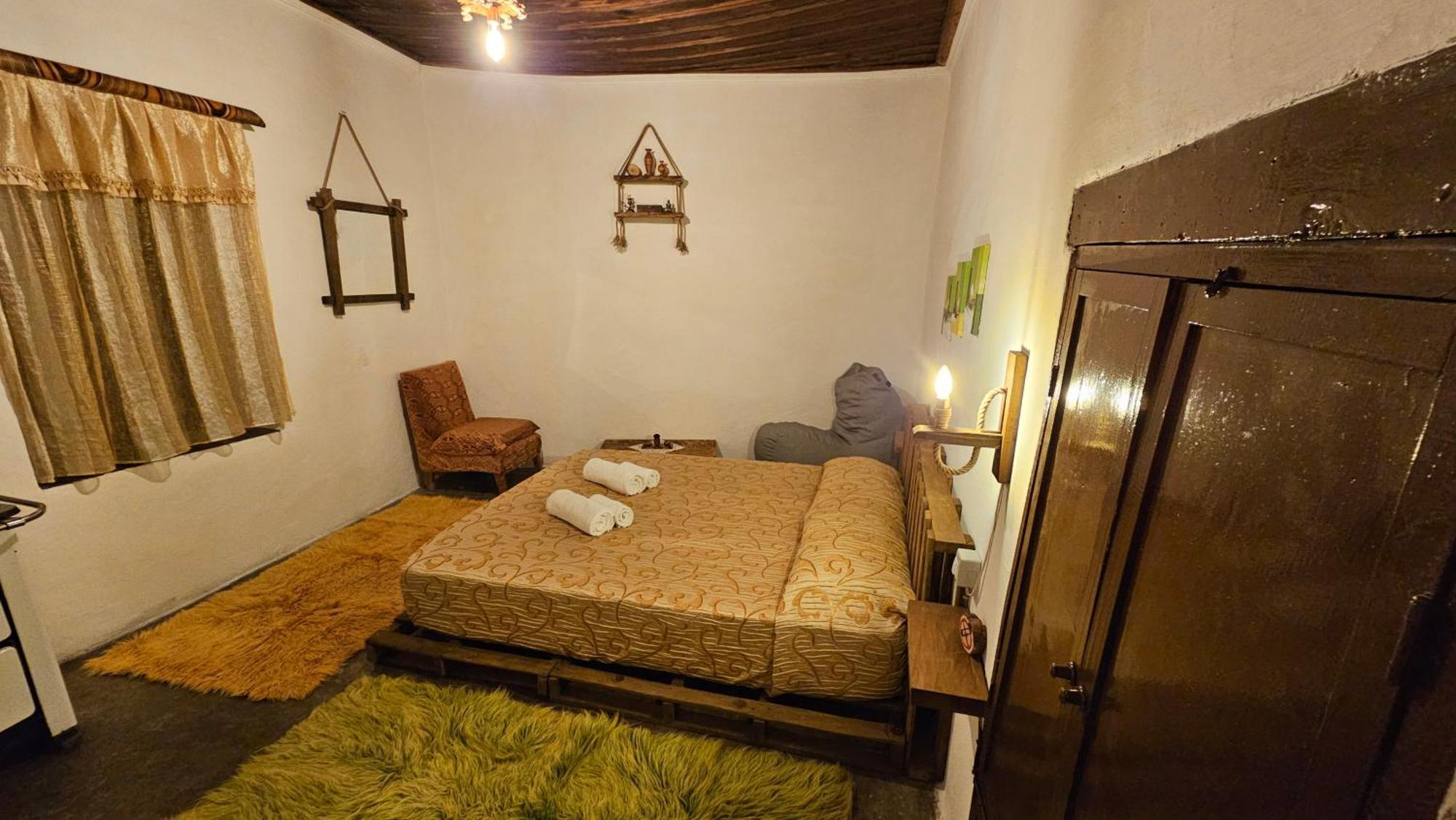 Guest House Panorama 베라트 외부 사진