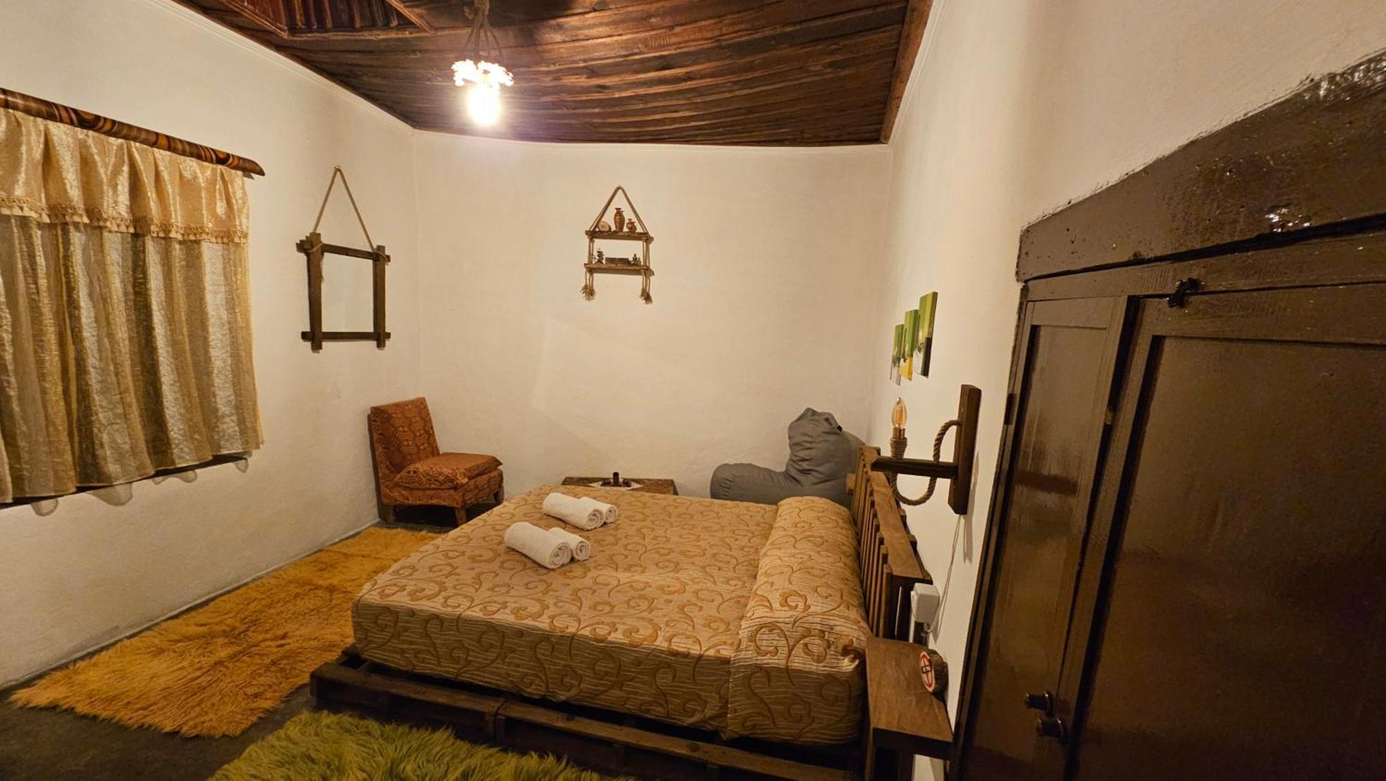 Guest House Panorama 베라트 외부 사진