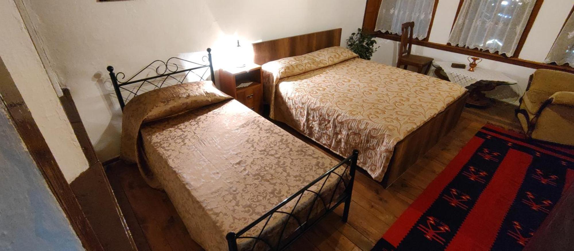 Guest House Panorama 베라트 외부 사진