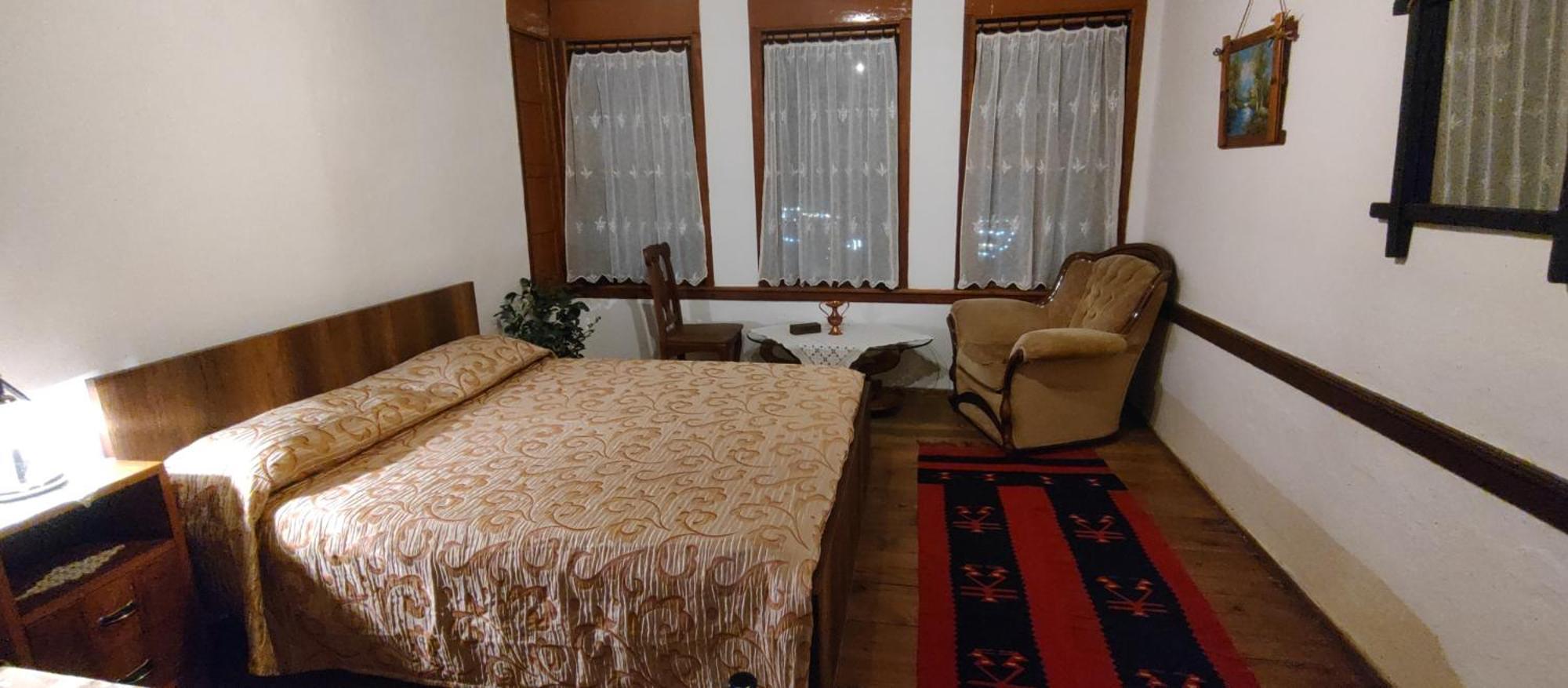 Guest House Panorama 베라트 외부 사진