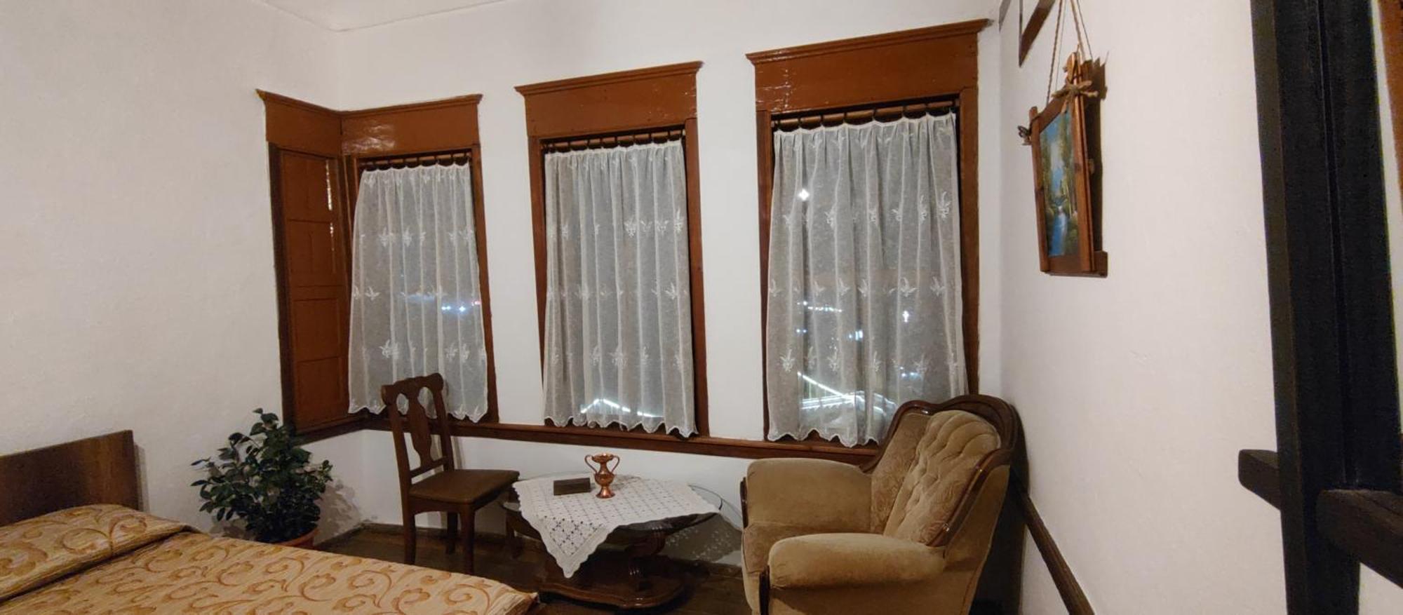 Guest House Panorama 베라트 외부 사진