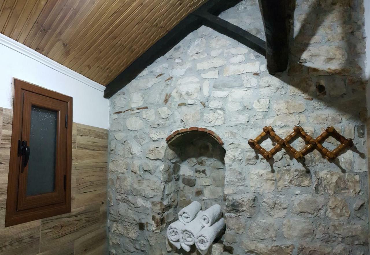 Guest House Panorama 베라트 외부 사진